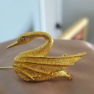 DFA  Golden Swan Brooch